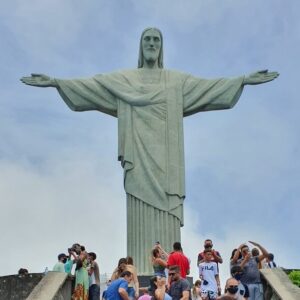Christ the Redeemer | Most Famous Statue | Florencios