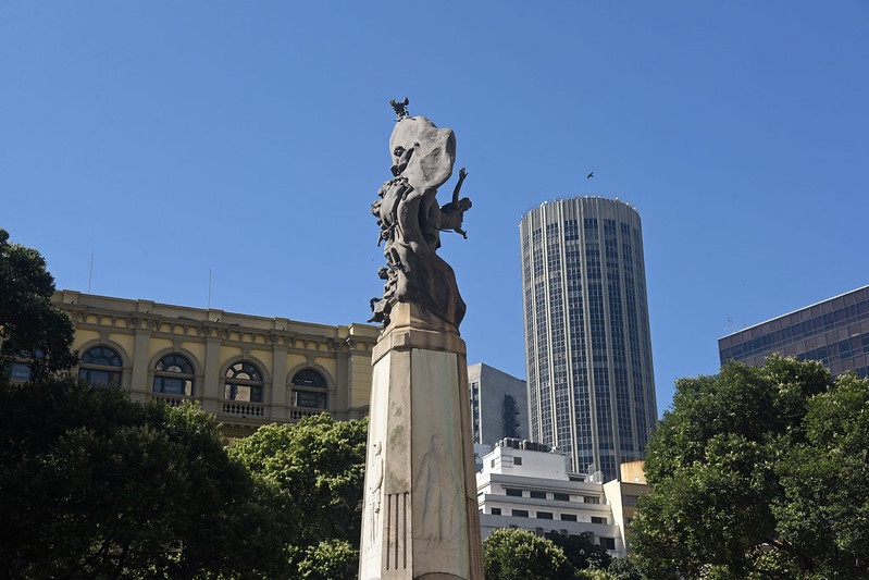 Statue and historic buildings at Cinelândia square in downtown Rio de Janeiro